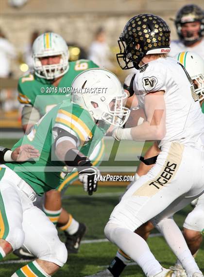 Thumbnail 3 in Blue Valley vs. Derby (KSHSAA 6A Final) photogallery.