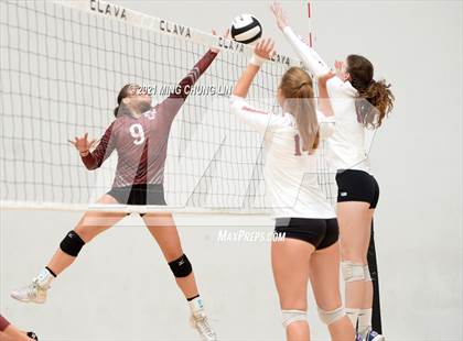 Thumbnail 1 in La Canada vs. Torrance (Queen's Court Tournament) photogallery.