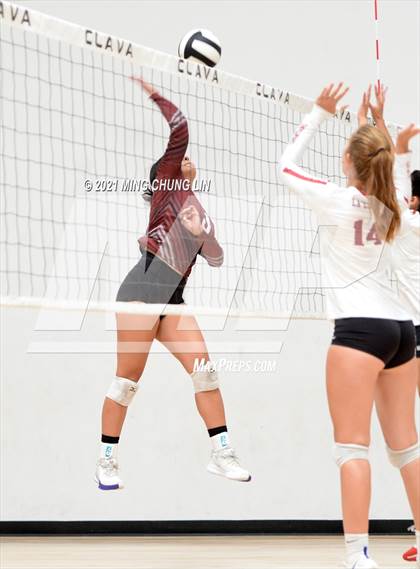 Thumbnail 1 in La Canada vs. Torrance (Queen's Court Tournament) photogallery.