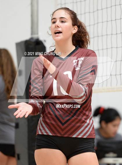 Thumbnail 2 in La Canada vs. Torrance (Queen's Court Tournament) photogallery.