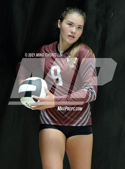 Thumbnail 2 in La Canada vs. Torrance (Queen's Court Tournament) photogallery.