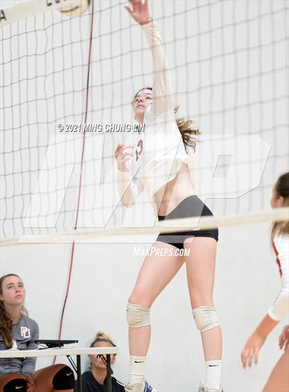 Thumbnail 1 in La Canada vs. Torrance (Queen's Court Tournament) photogallery.