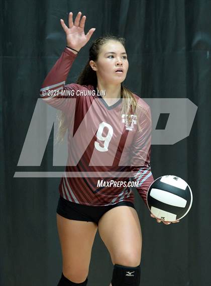 Thumbnail 1 in La Canada vs. Torrance (Queen's Court Tournament) photogallery.