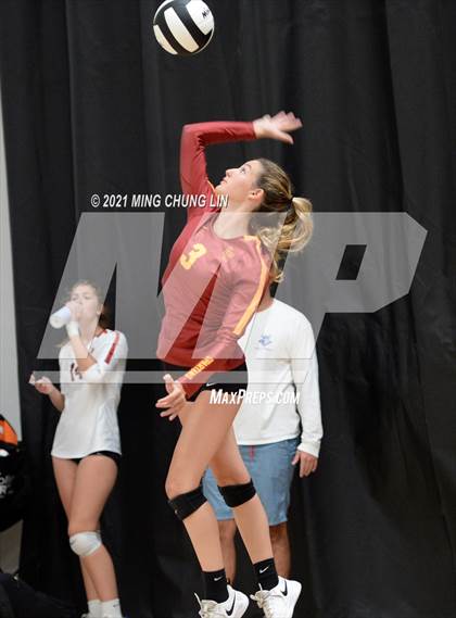 Thumbnail 2 in La Canada vs. Torrance (Queen's Court Tournament) photogallery.