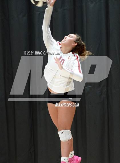 Thumbnail 1 in La Canada vs. Torrance (Queen's Court Tournament) photogallery.