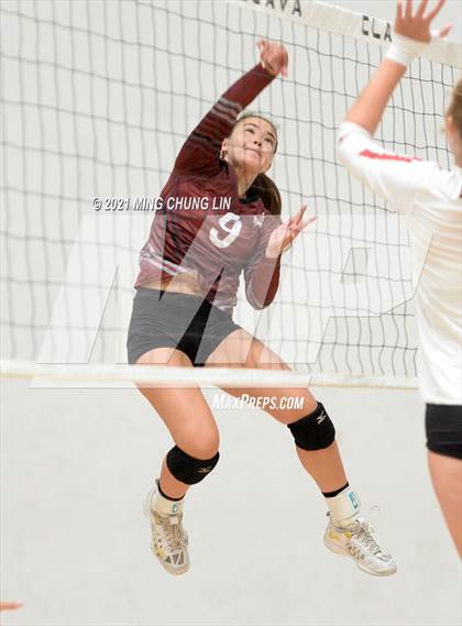 Thumbnail 1 in La Canada vs. Torrance (Queen's Court Tournament) photogallery.