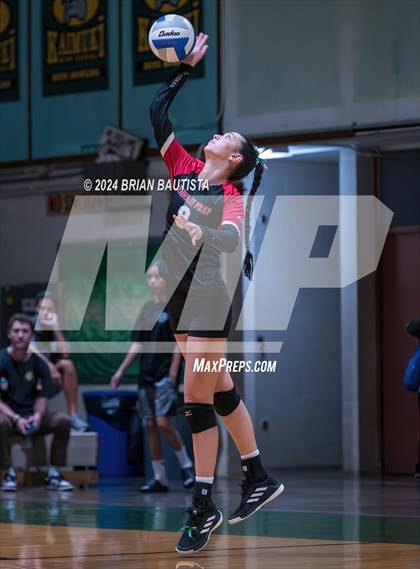 Thumbnail 2 in Hawaii Prep vs. Damien (HHSAA D2 Quarterfinals) photogallery.
