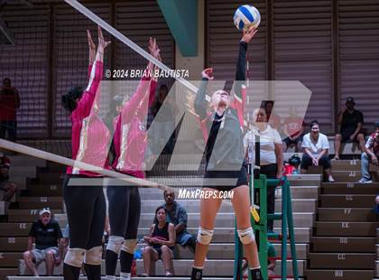 Thumbnail 3 in Hawaii Prep vs. Damien (HHSAA D2 Quarterfinals) photogallery.