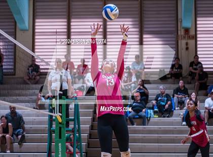 Thumbnail 1 in Hawaii Prep vs. Damien (HHSAA D2 Quarterfinals) photogallery.