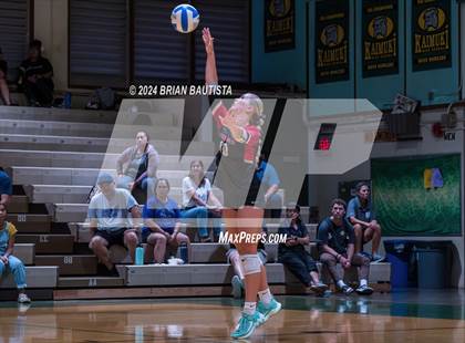 Thumbnail 1 in Hawaii Prep vs. Damien (HHSAA D2 Quarterfinals) photogallery.