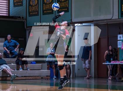 Thumbnail 1 in Hawaii Prep vs. Damien (HHSAA D2 Quarterfinals) photogallery.