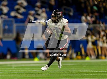 Thumbnail 3 in Lake Travis vs Brennan (UIL 6A D1 REGIONALS Playoff) photogallery.