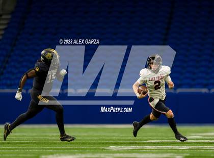 Thumbnail 3 in Lake Travis vs Brennan (UIL 6A D1 REGIONALS Playoff) photogallery.