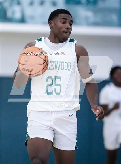 Thumbnail 2 in Inglewood vs University (Westside Tip Off Classic)  photogallery.