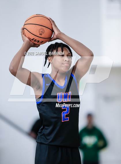 Thumbnail 3 in Inglewood vs University (Westside Tip Off Classic)  photogallery.