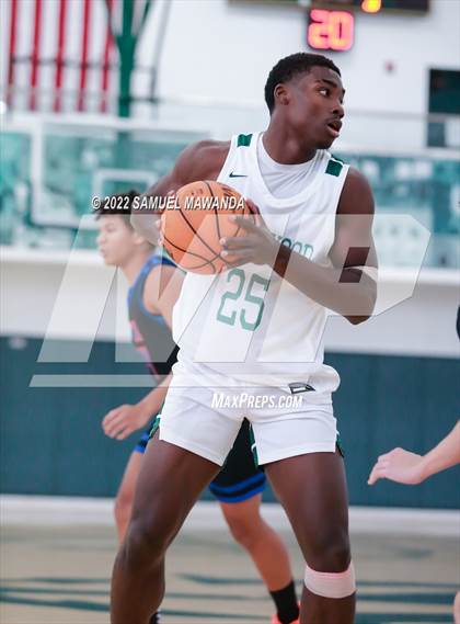 Thumbnail 3 in Inglewood vs University (Westside Tip Off Classic)  photogallery.