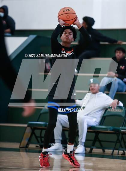 Thumbnail 3 in Inglewood vs University (Westside Tip Off Classic)  photogallery.