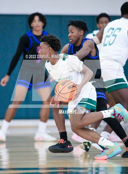 Thumbnail 3 in Inglewood vs University (Westside Tip Off Classic)  photogallery.