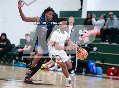 Thumbnail 2 in Inglewood vs University (Westside Tip Off Classic)  photogallery.