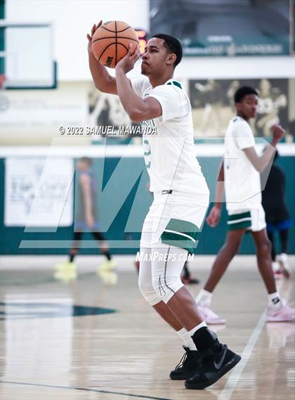 Thumbnail 2 in Inglewood vs University (Westside Tip Off Classic)  photogallery.