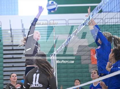 Thumbnail 2 in Bishop Gorman vs. Saint Francis (Durango Fall Classic) photogallery.