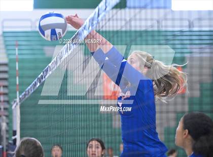 Thumbnail 3 in Bishop Gorman vs. Saint Francis (Durango Fall Classic) photogallery.