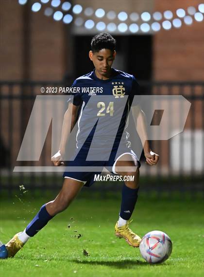 Thumbnail 2 in Teurlings Catholic @ Holy Cross (Div. II Regional Playoff) photogallery.