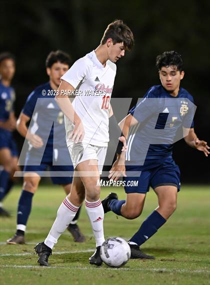 Thumbnail 2 in Teurlings Catholic @ Holy Cross (Div. II Regional Playoff) photogallery.