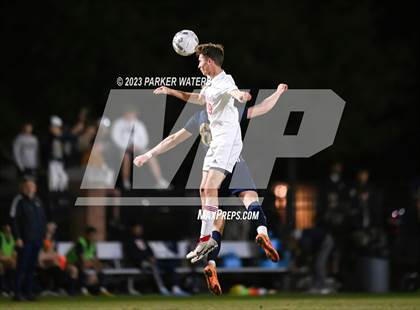 Thumbnail 3 in Teurlings Catholic @ Holy Cross (Div. II Regional Playoff) photogallery.