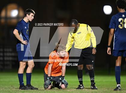 Thumbnail 3 in Teurlings Catholic @ Holy Cross (Div. II Regional Playoff) photogallery.