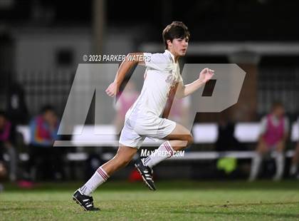 Thumbnail 2 in Teurlings Catholic @ Holy Cross (Div. II Regional Playoff) photogallery.