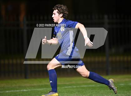 Thumbnail 2 in Teurlings Catholic @ Holy Cross (Div. II Regional Playoff) photogallery.