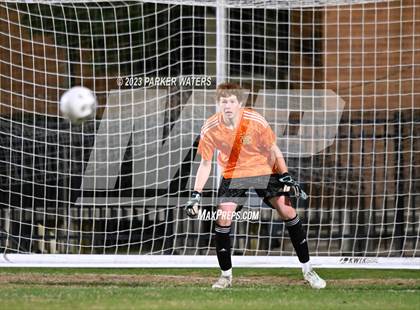 Thumbnail 2 in Teurlings Catholic @ Holy Cross (Div. II Regional Playoff) photogallery.