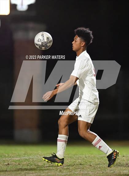 Thumbnail 2 in Teurlings Catholic @ Holy Cross (Div. II Regional Playoff) photogallery.