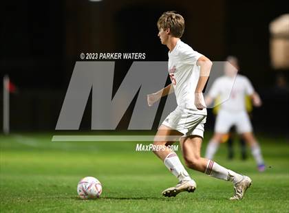Thumbnail 3 in Teurlings Catholic @ Holy Cross (Div. II Regional Playoff) photogallery.