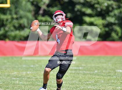 Thumbnail 2 in Metuchen @ Keyport photogallery.