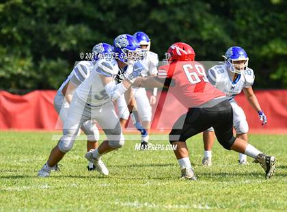 Thumbnail 2 in Metuchen @ Keyport photogallery.