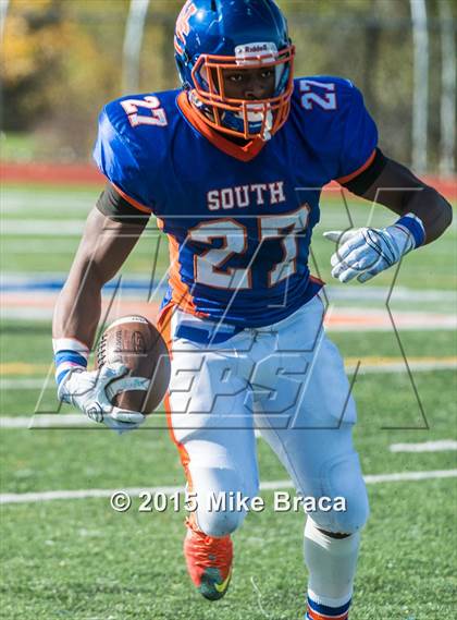 Thumbnail 1 in Haverhill @ Newton South (MIAA Division 2 North Quarterfinal) photogallery.