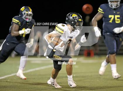 Thumbnail 3 in Hernando @ Lausanne Collegiate photogallery.