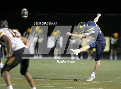 Thumbnail 2 in Hernando @ Lausanne Collegiate photogallery.