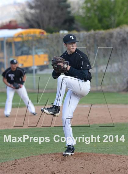 Thumbnail 1 in Highland @ Tehachapi photogallery.