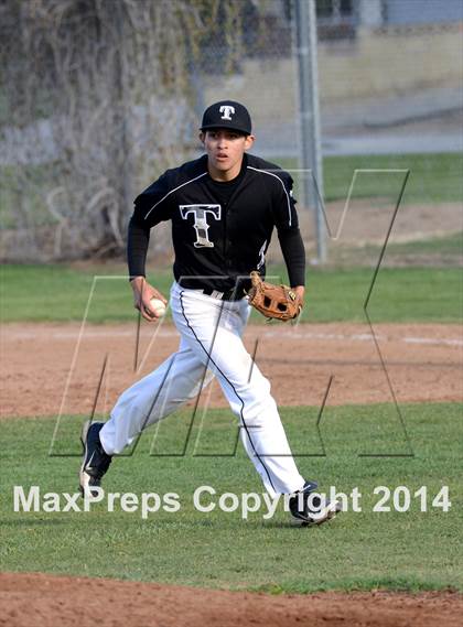 Thumbnail 1 in Highland @ Tehachapi photogallery.