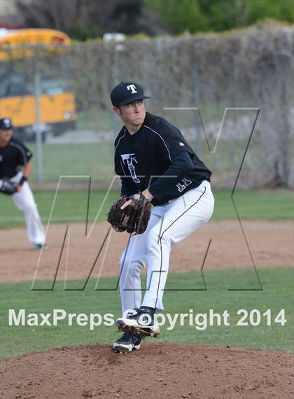 Thumbnail 2 in Highland @ Tehachapi photogallery.