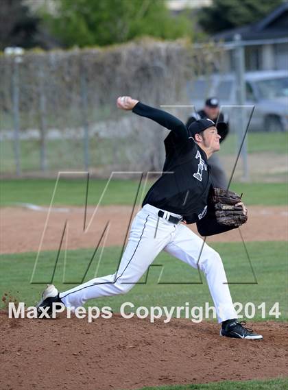 Thumbnail 1 in Highland @ Tehachapi photogallery.