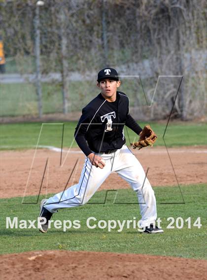 Thumbnail 3 in Highland @ Tehachapi photogallery.