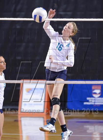 Thumbnail 1 in Starmount vs. Raleigh Charter (NCHSAA 1A Final) photogallery.