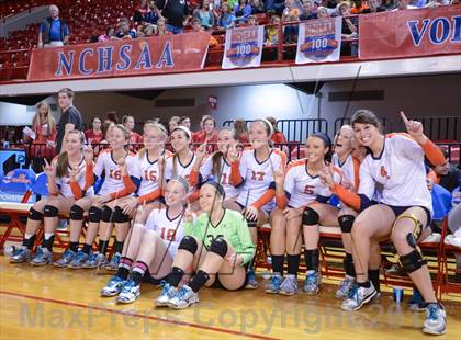 Thumbnail 2 in Starmount vs. Raleigh Charter (NCHSAA 1A Final) photogallery.