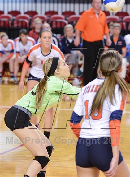 Thumbnail 2 in Starmount vs. Raleigh Charter (NCHSAA 1A Final) photogallery.