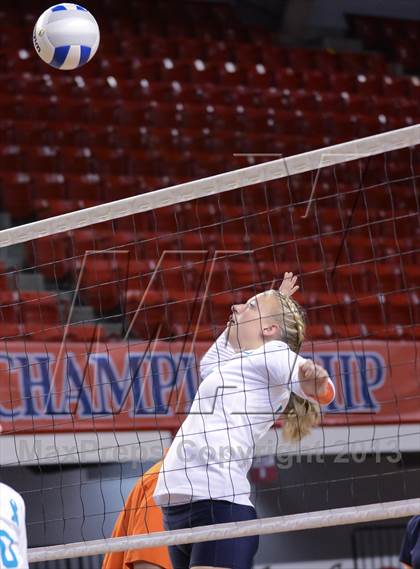 Thumbnail 3 in Starmount vs. Raleigh Charter (NCHSAA 1A Final) photogallery.