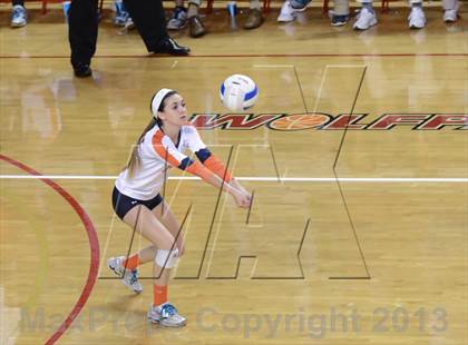 Thumbnail 1 in Starmount vs. Raleigh Charter (NCHSAA 1A Final) photogallery.